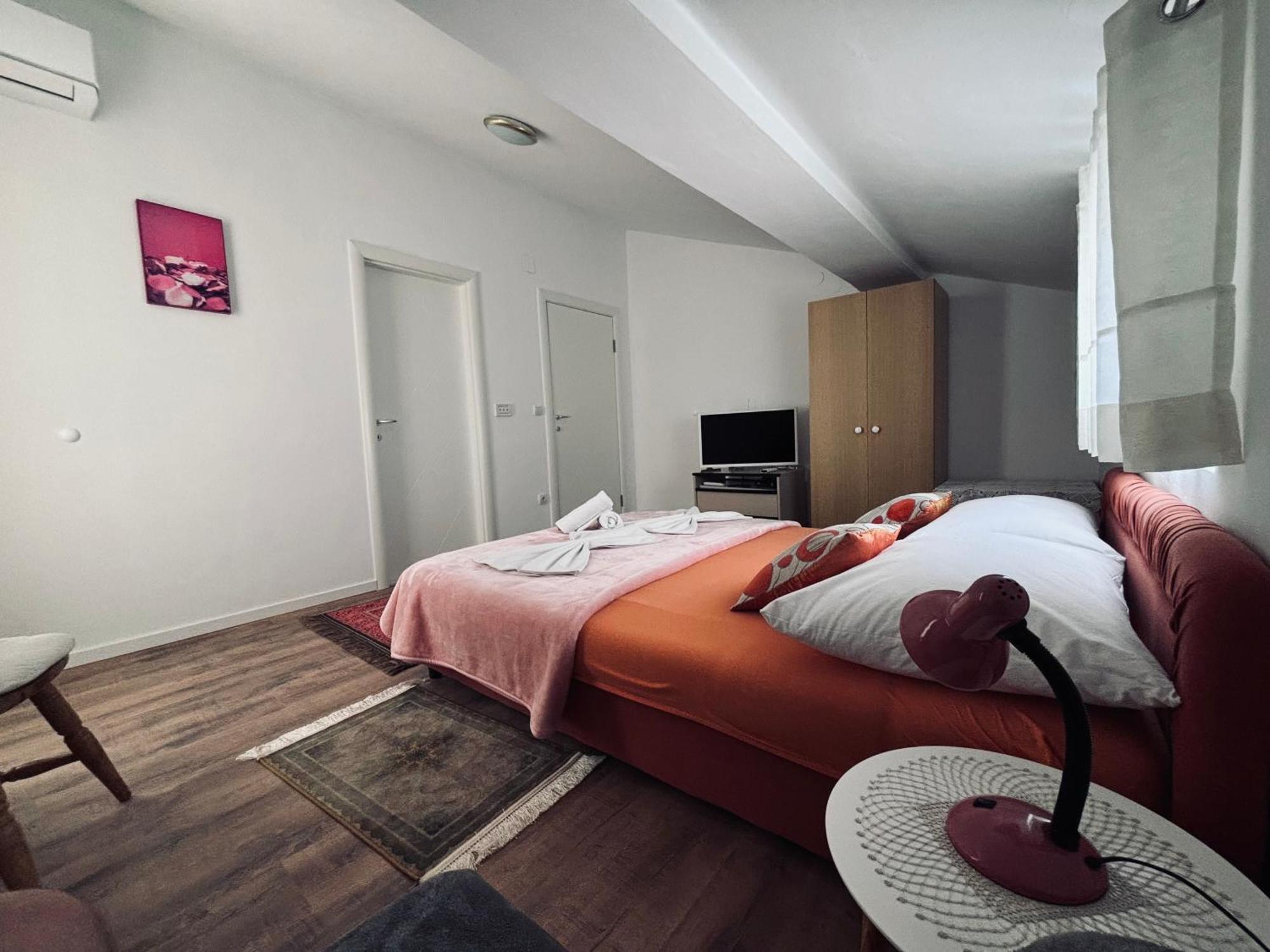 Rooms & App Minka Jadranovo Eksteriør bilde