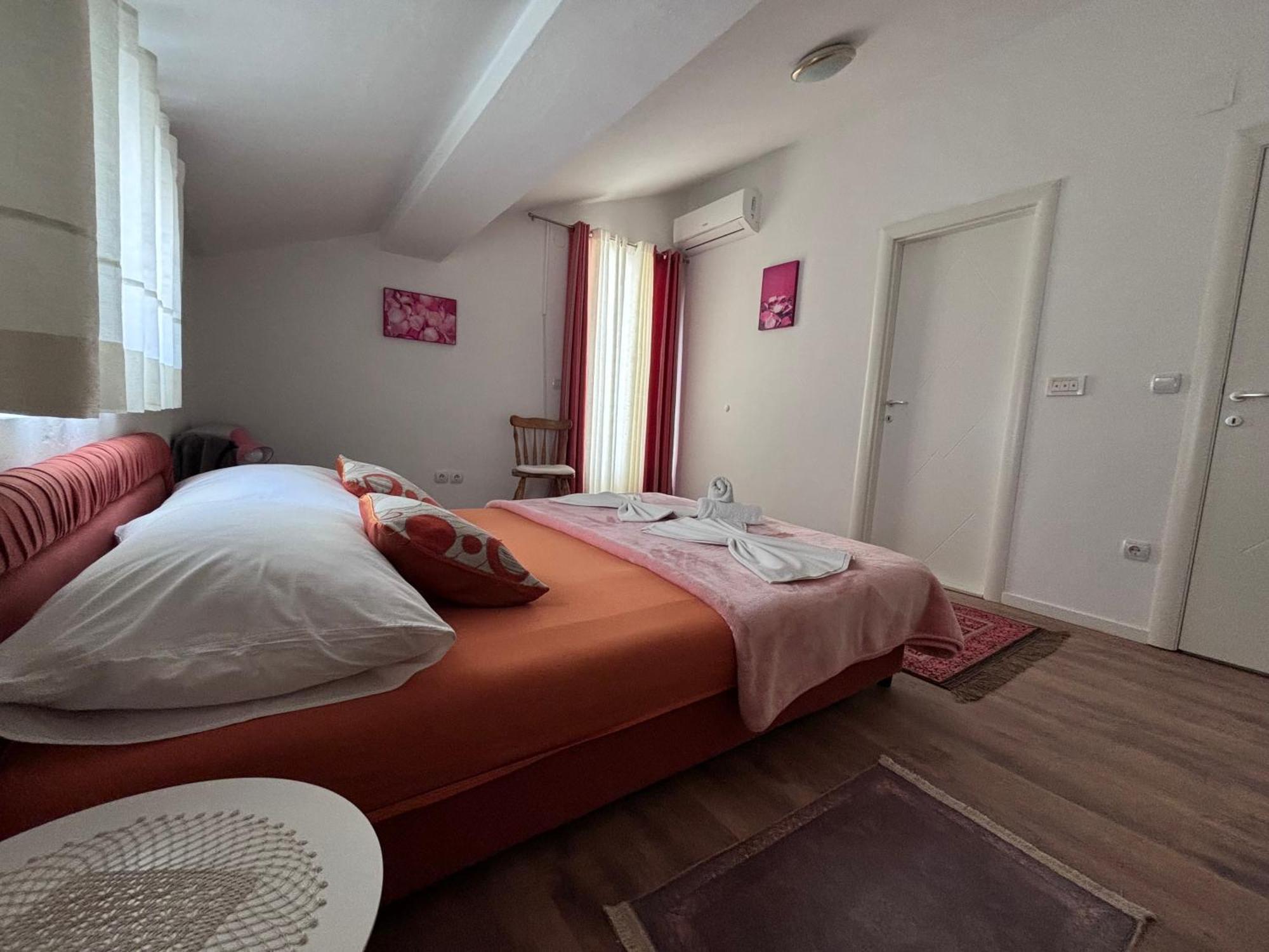 Rooms & App Minka Jadranovo Eksteriør bilde